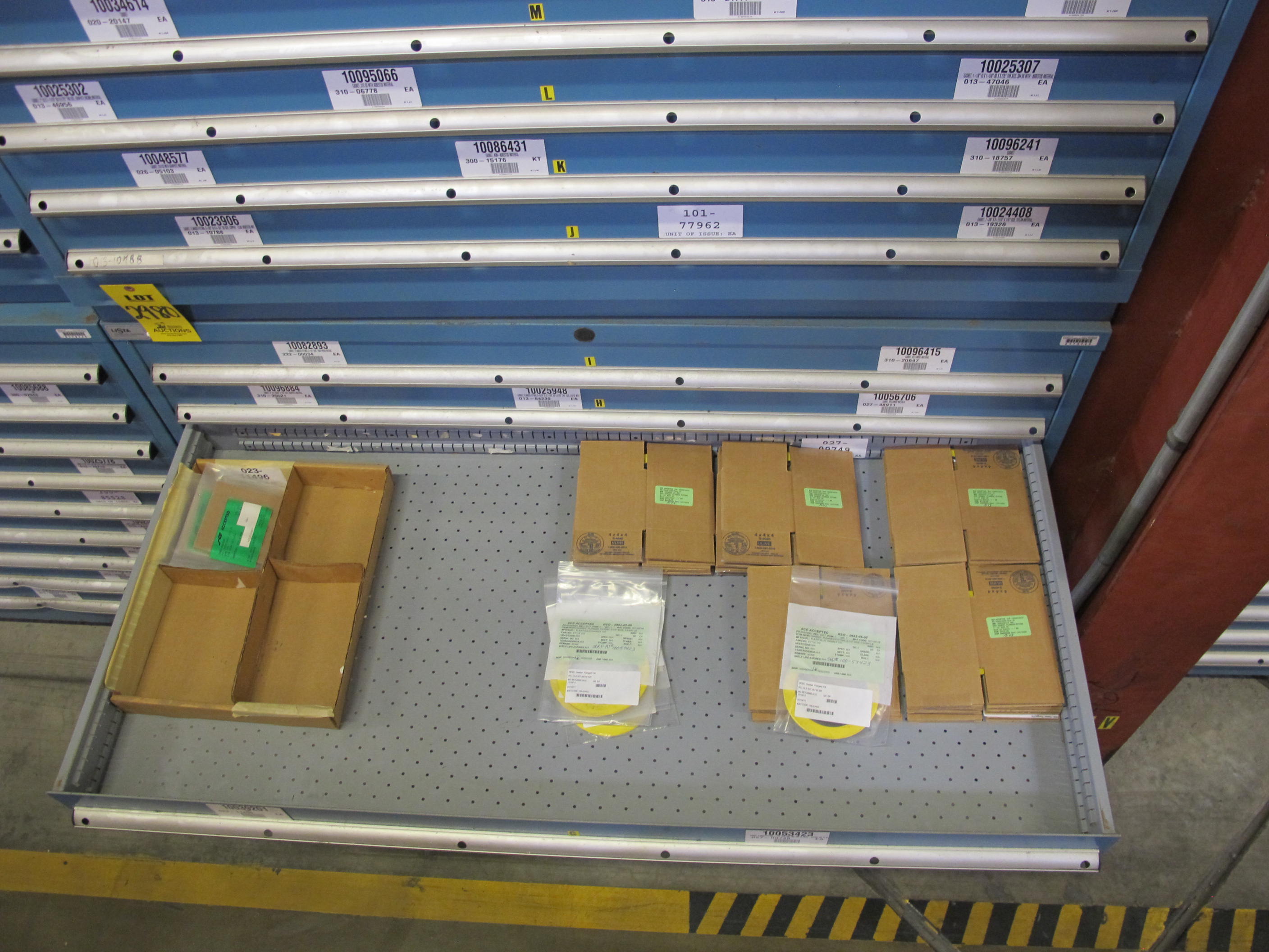 LISTA HEAVY DUTY 9-DRAWER PARTS CABINET W/ CONTENTS (W-50) LOADING & HANDLING FEE $25-